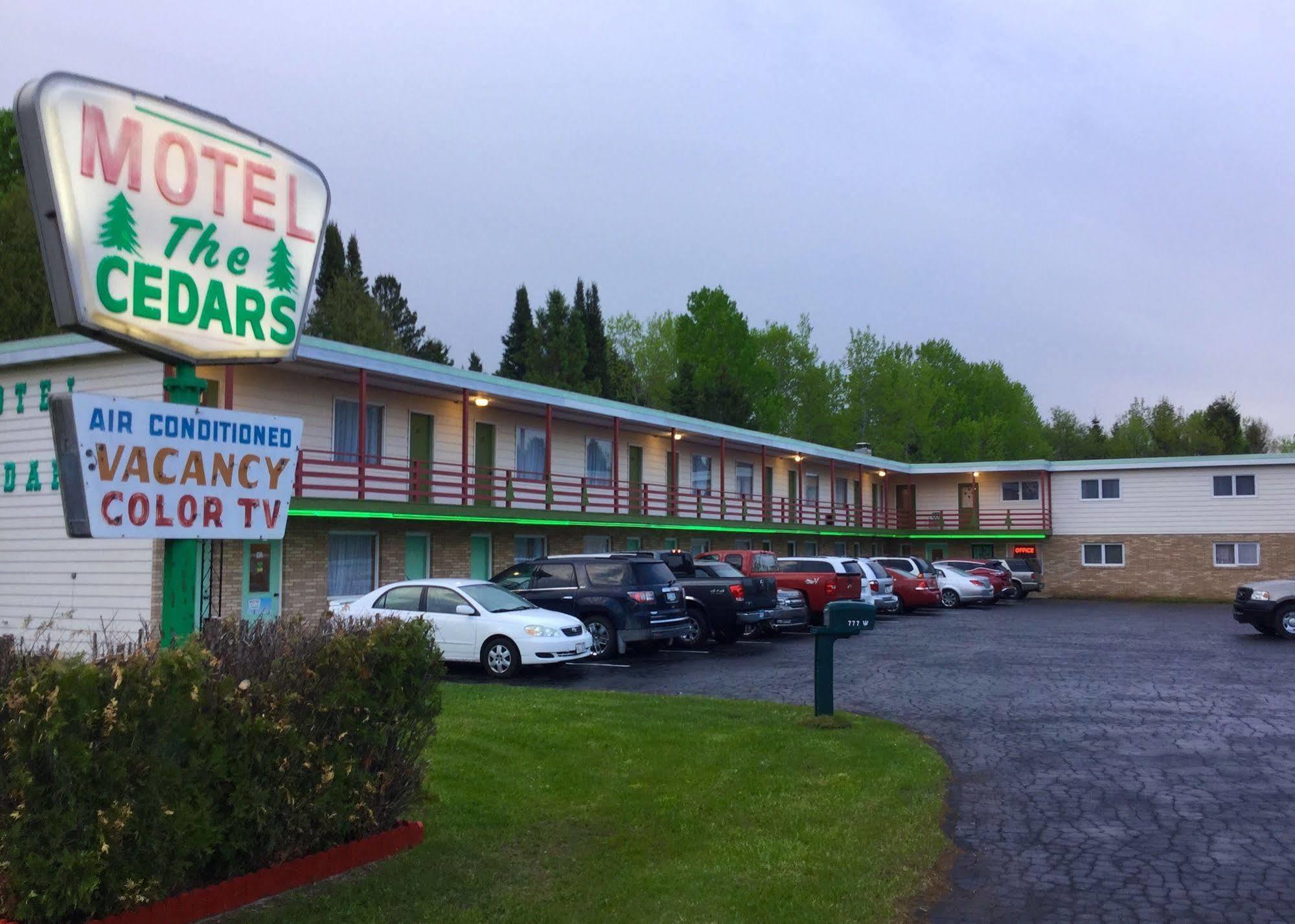 Cedars Motel Айронвуд Екстер'єр фото