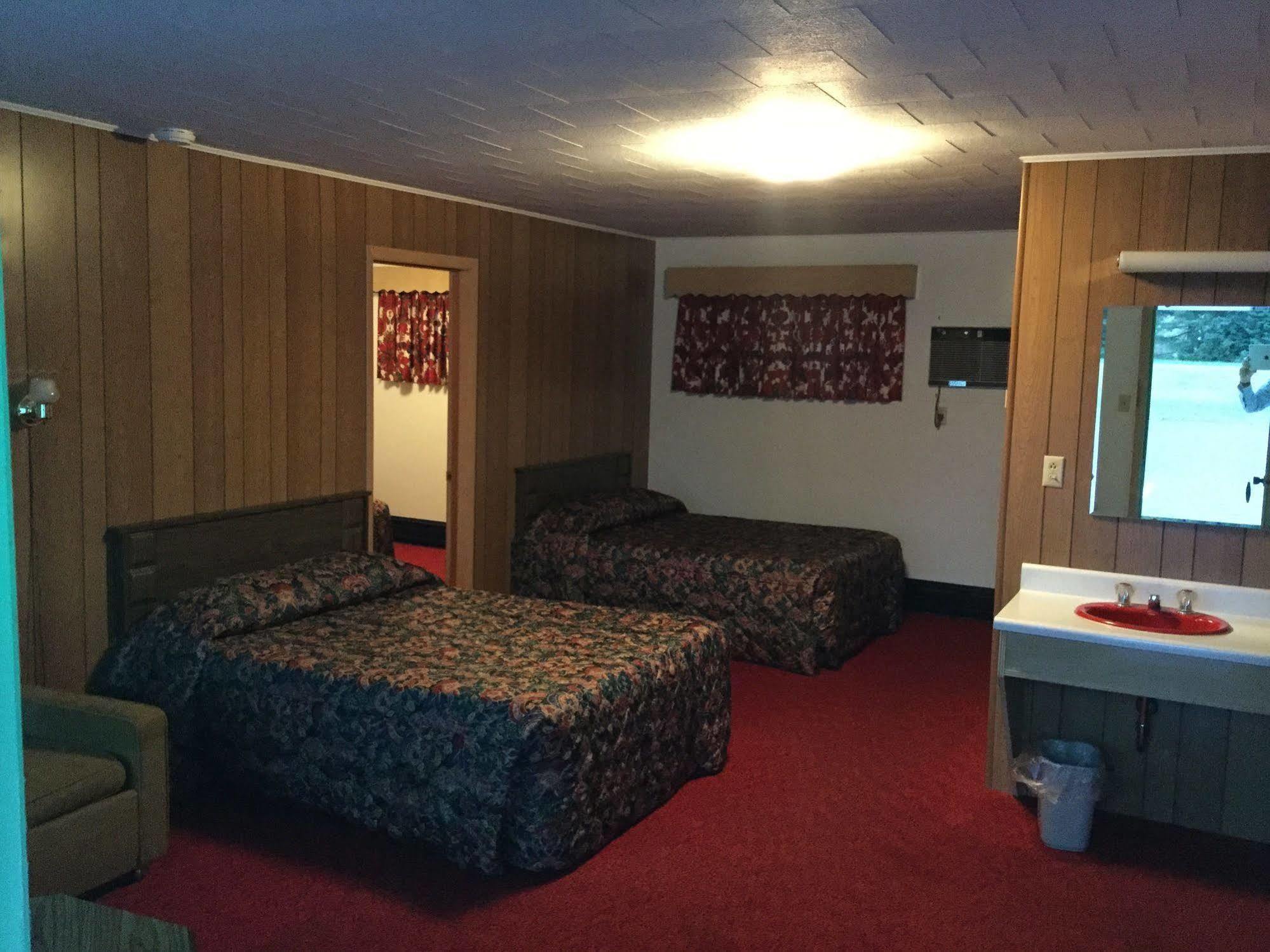 Cedars Motel Айронвуд Екстер'єр фото