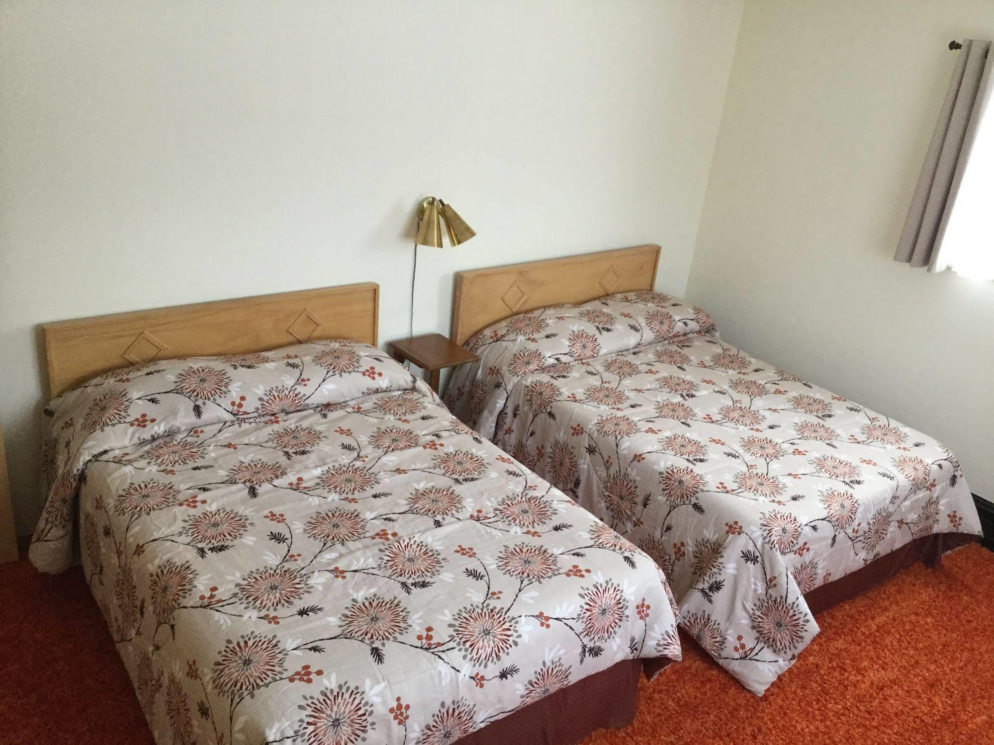 Cedars Motel Айронвуд Екстер'єр фото