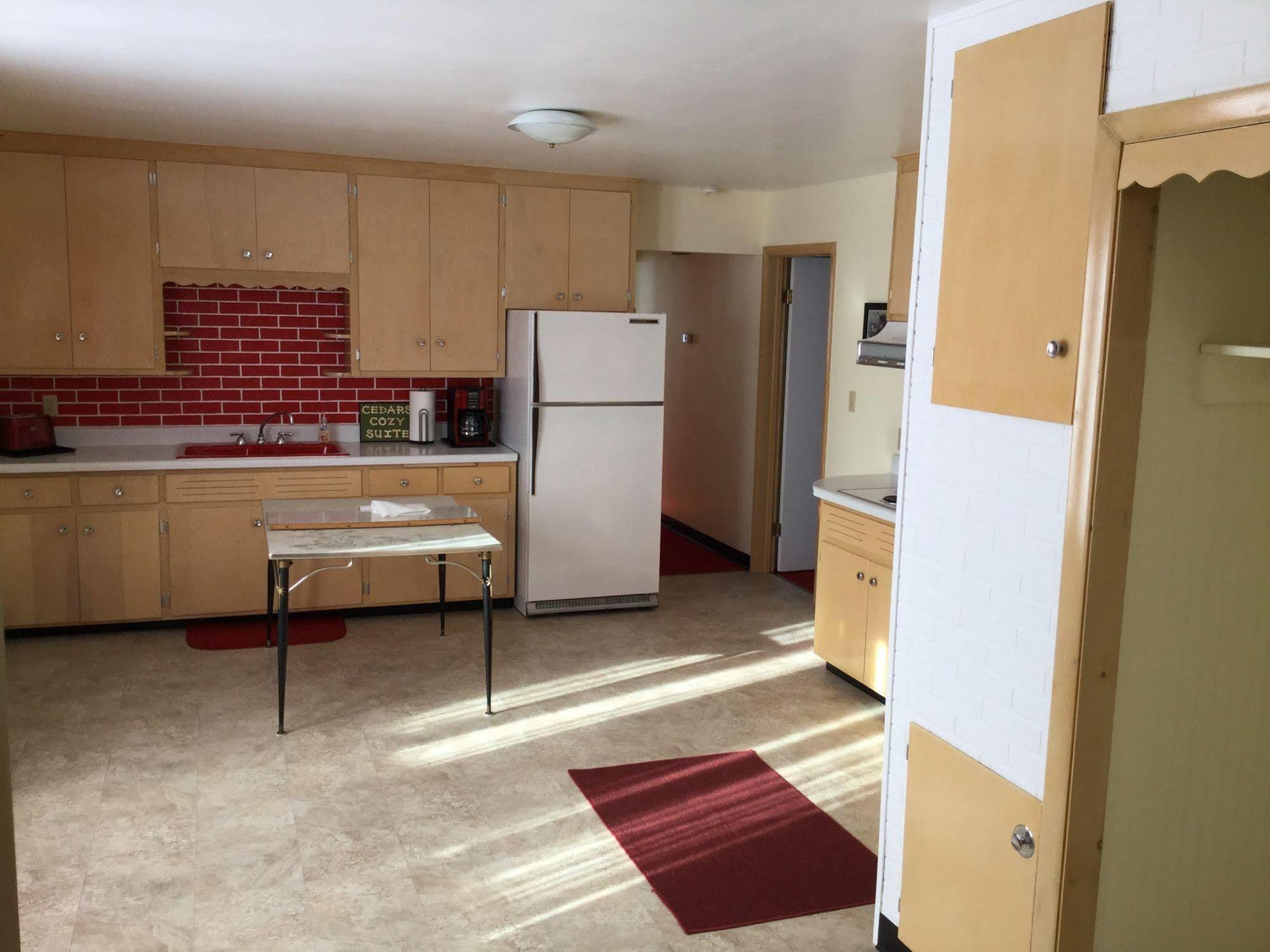 Cedars Motel Айронвуд Екстер'єр фото